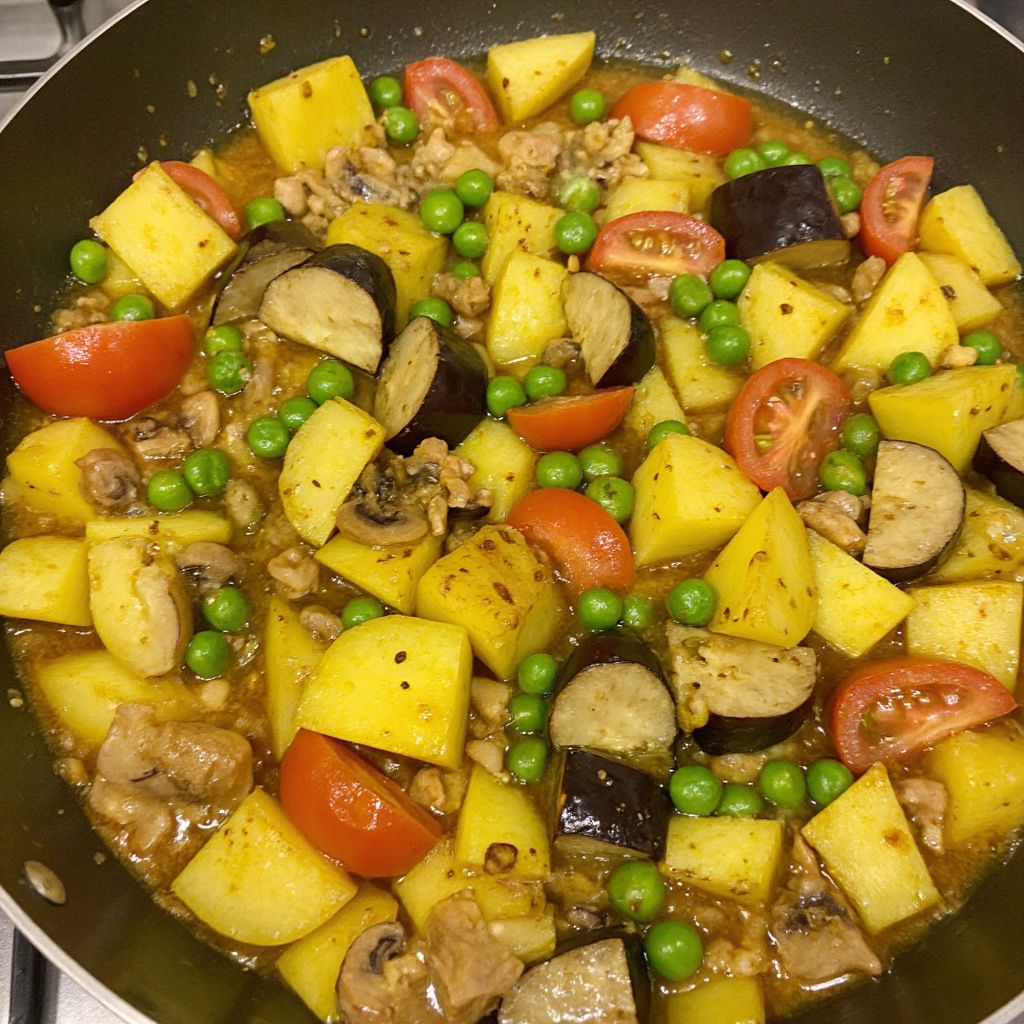 Картофель с баклажанами