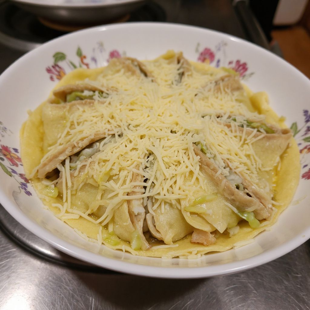 Блинчики с капустой под сыром